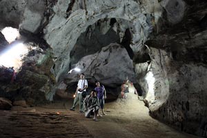 プラットムァンオン洞窟寺院歴史